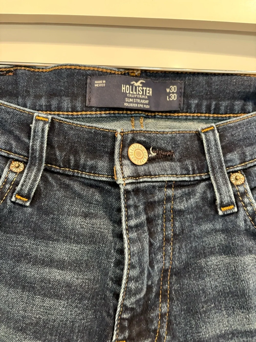 Hollister Mens Slim Straight Jeans 30 x 30